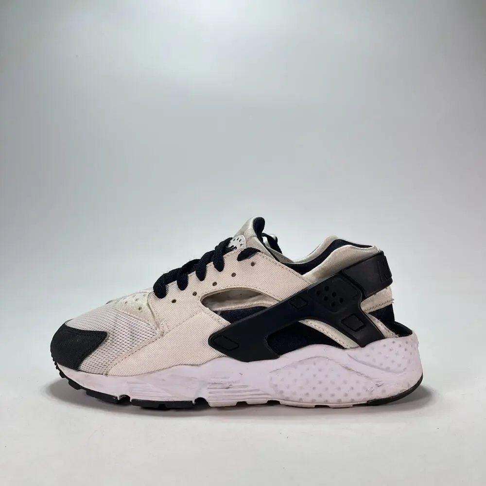 Nike Air Huarache White Black Casual Lifestyle Sneakers 654275-103 Youth Size 7Y